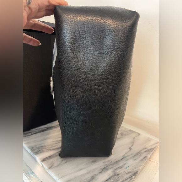 Dooney & Bourke Duck Print Jacquard Shoulder Bag Tortoise Duck - Picture 9 of 9